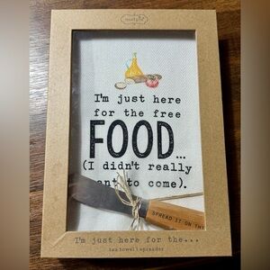 NIB Mud Pie I’m Just Here For The …. Tea Towel and Cheese Spreader Set